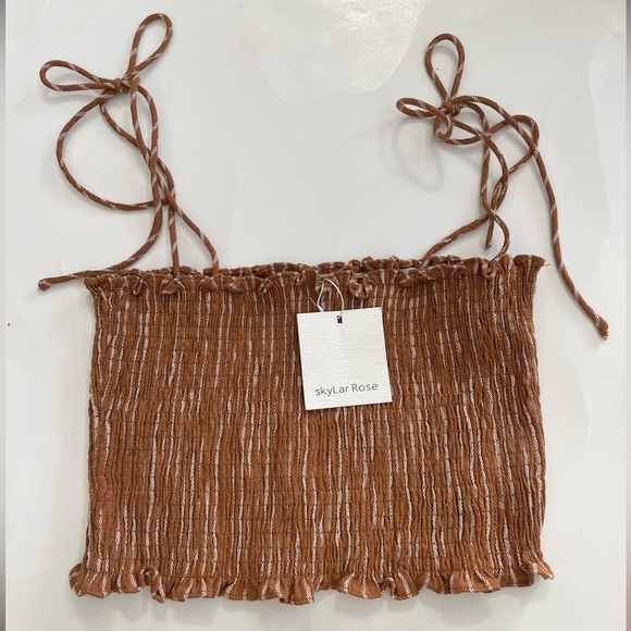 Brand new Women’s stylish Top - Picture 2 of 6